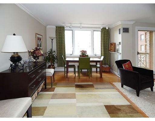 Property Photo:  10 Rogers Street 604  MA 02142 