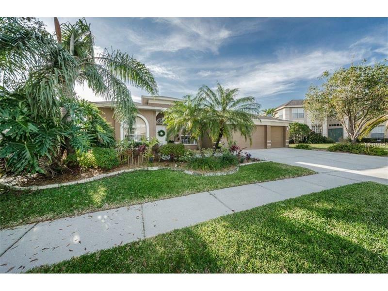 Property Photo:  15910 Lahinch Circle  FL 33556 