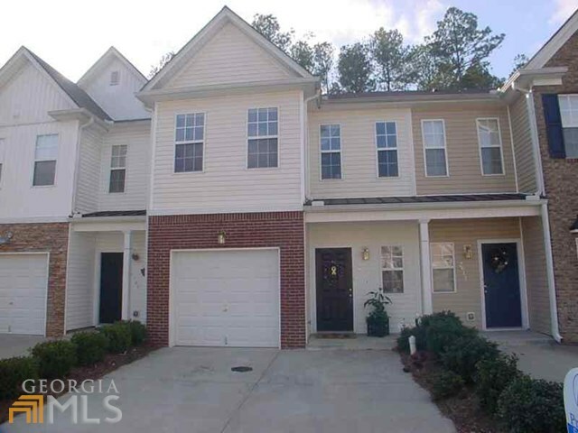 Property Photo:  2911 Greyhawk Ln  GA 30040 