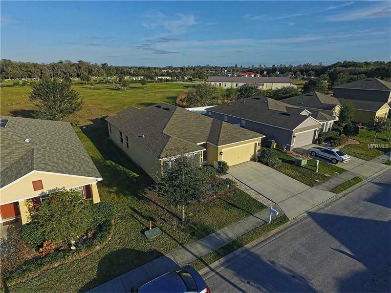 Property Photo:  6930 Glenbrook Drive  FL 33811 