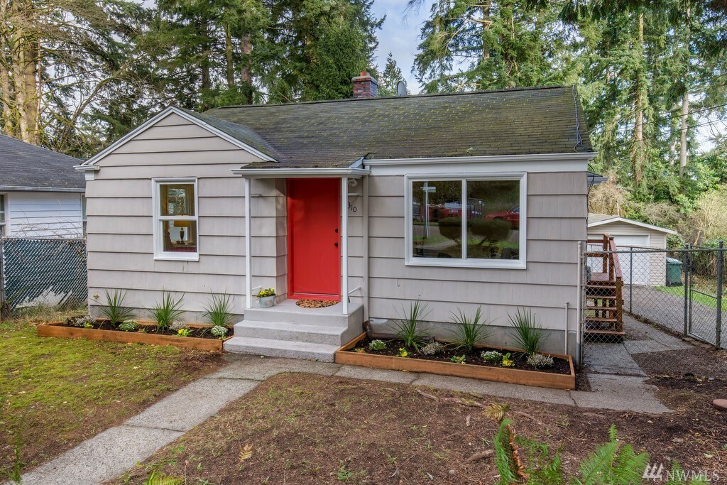 Property Photo: 14310 24th Place NE WA 98125