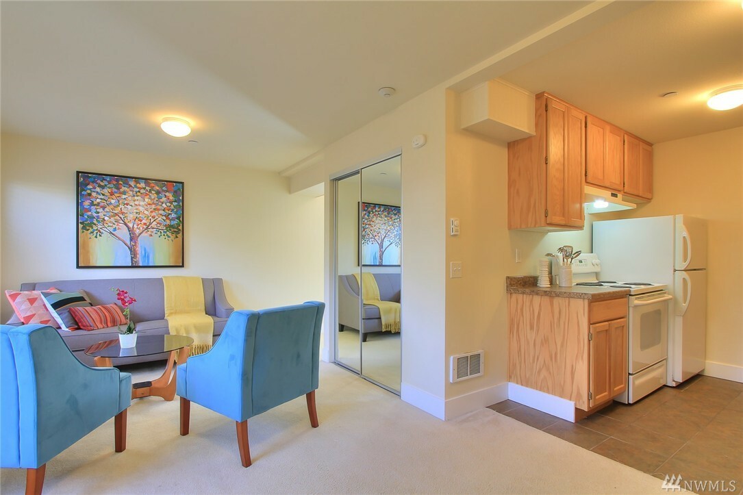 Property Photo: 2650 NW 58th St 11 WA 98107