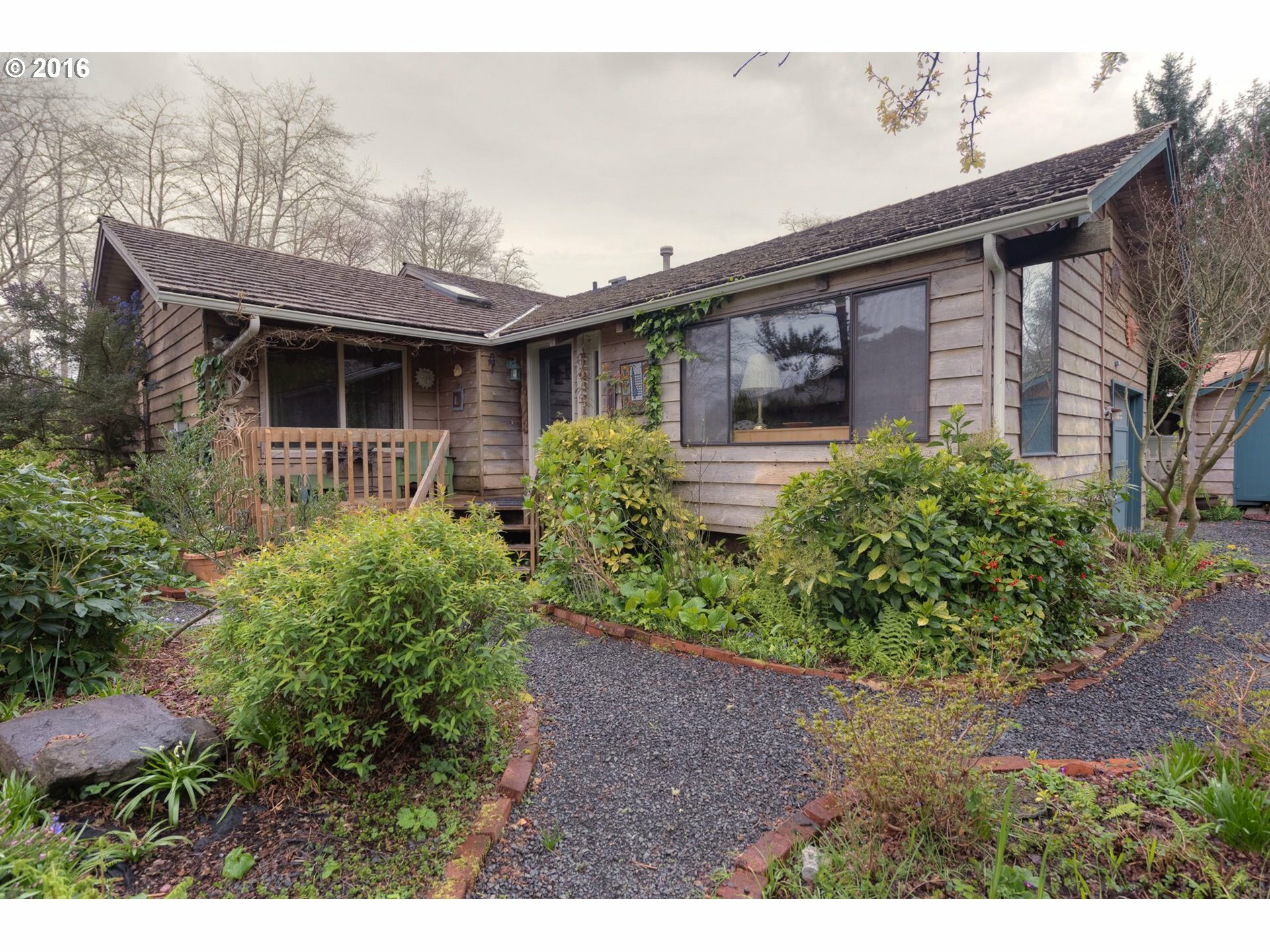 Property Photo: 33716 Cullaby Lake Ln OR 97146