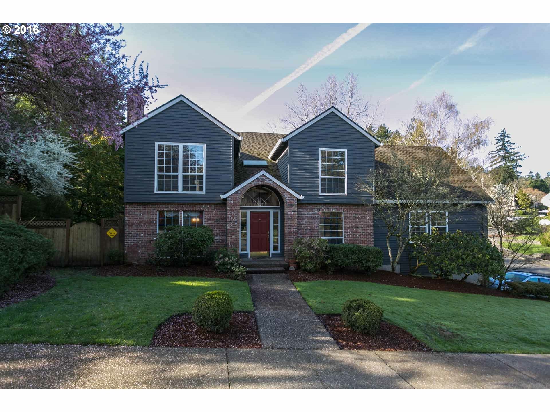Property Photo: 11625 SW Oak Creek Dr OR 97219