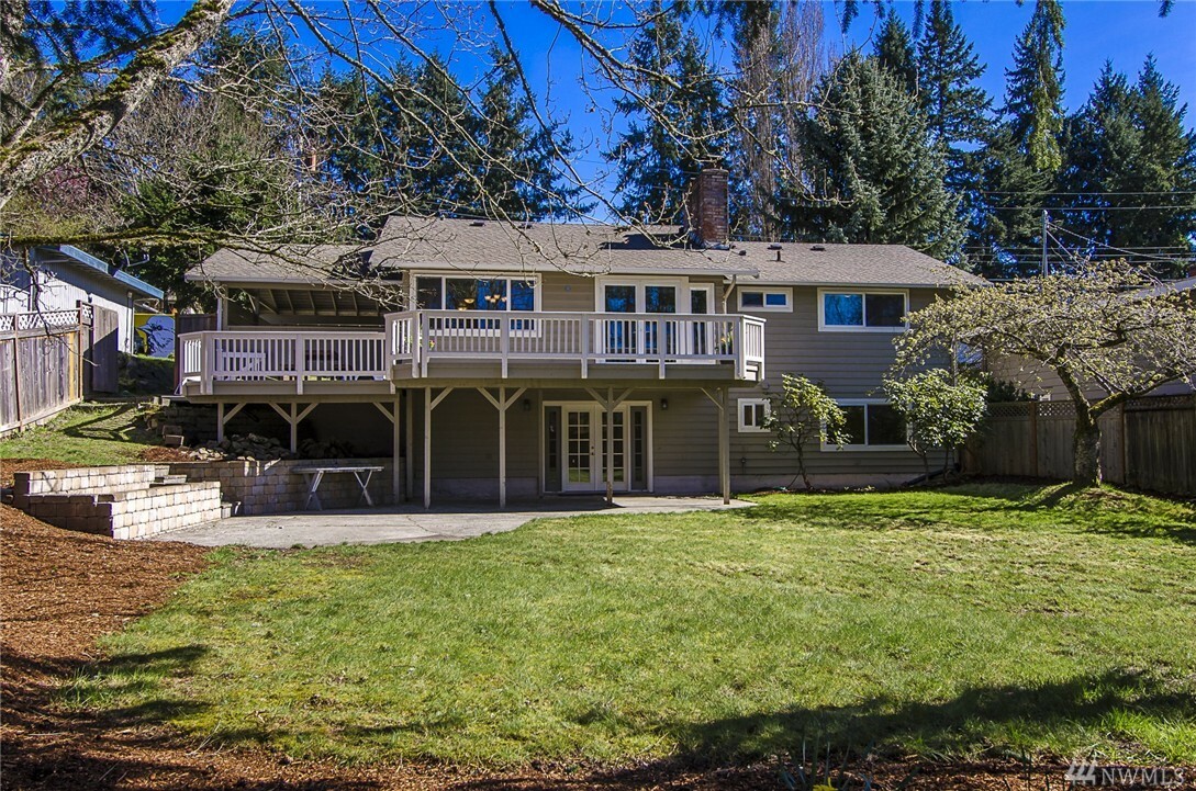 Property Photo:  31 157th Ave SE  WA 98008 