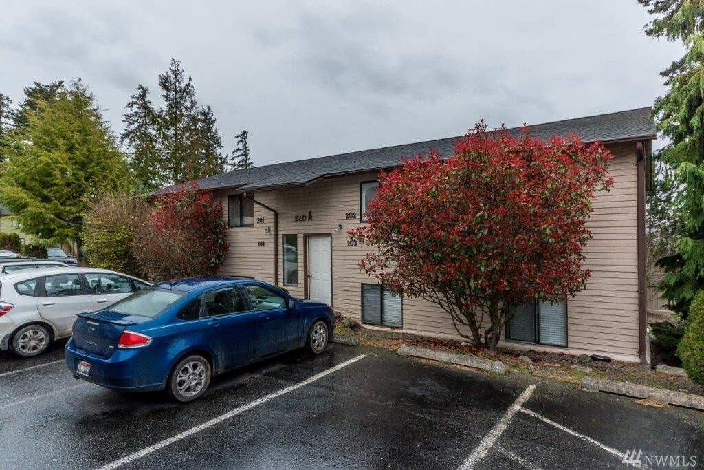 Property Photo:  690 NW Atalanta Wy A201  WA 98277 