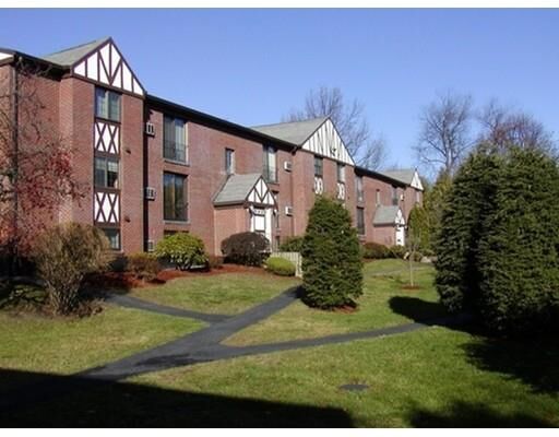 Property Photo: 1239 Lawrence St 204 MA 01852