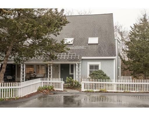 Property Photo: 4 Gatehouse Ln 4 MA 02045