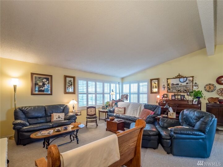 Property Photo:  4427 211th St SW  WA 98036 