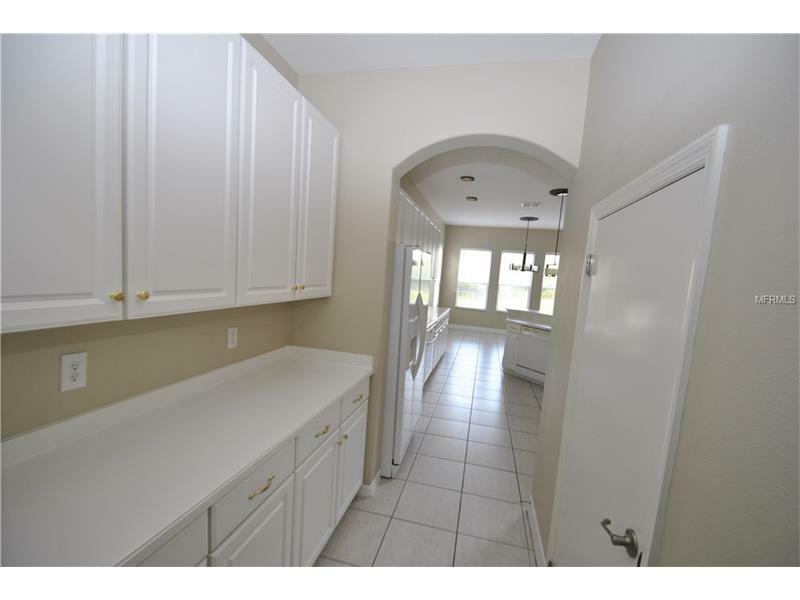 Property Photo:  8312 Old Town Drive  FL 33647 