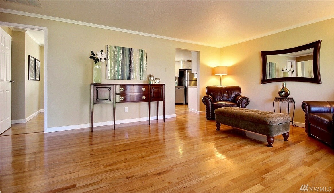 Property Photo: 10608 171st Ave NE WA 98052