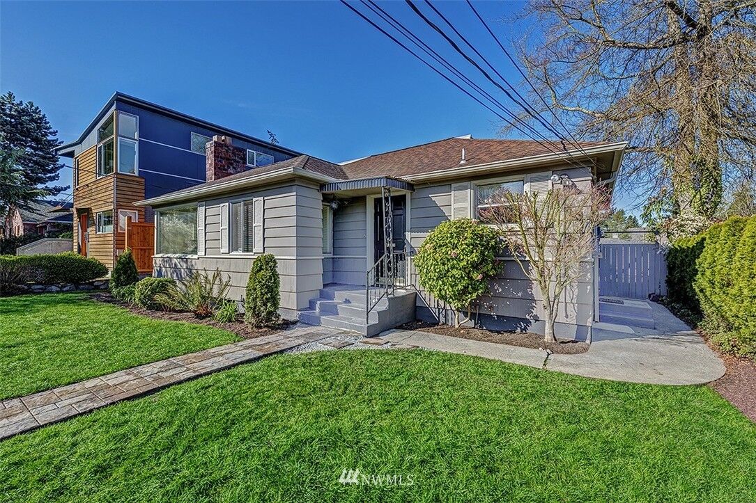 Property Photo:  3849 29th Avenue W  WA 98199 