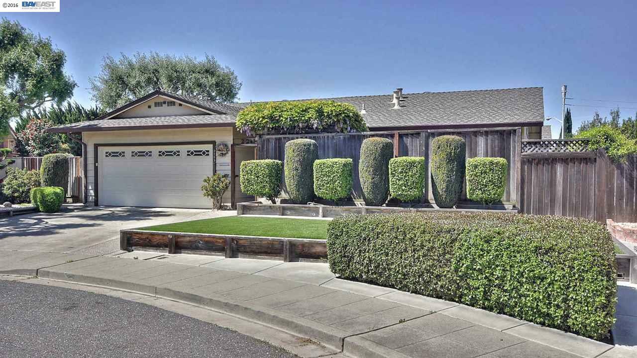 Property Photo:  2203 De Witt Ct  CA 94587 