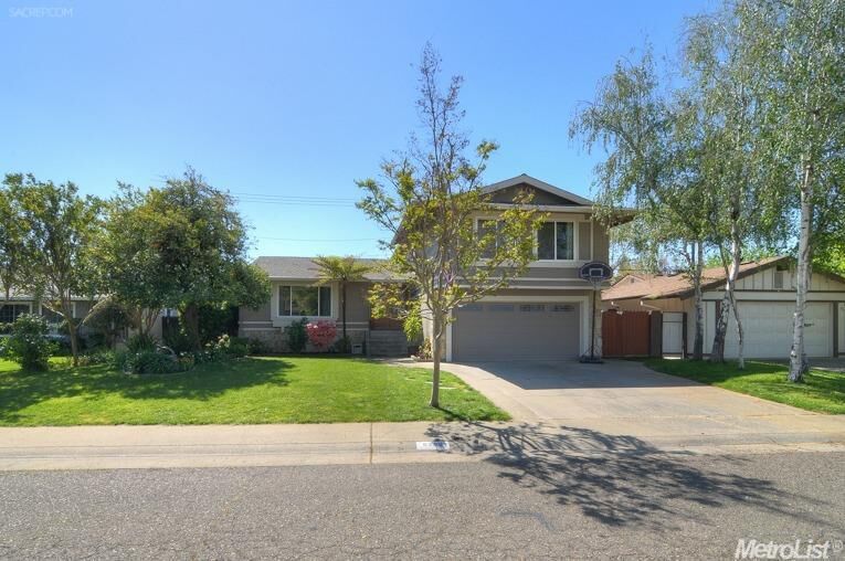 Property Photo:  9208 Starina Way  CA 95826 