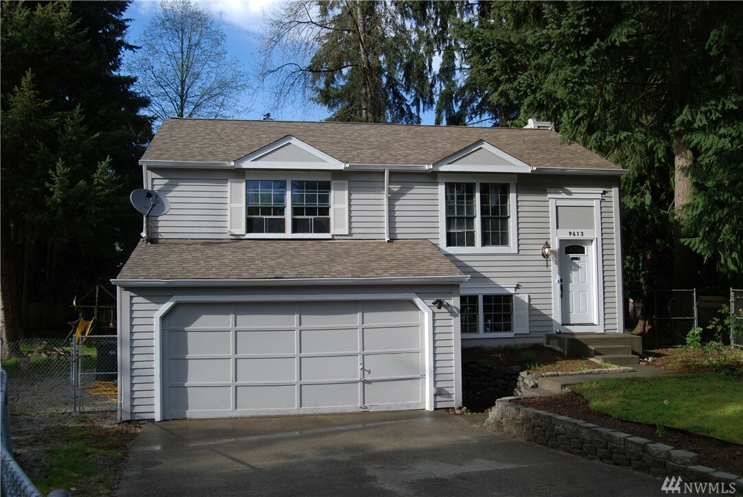 Property Photo:  9613 157th St E  WA 98375 