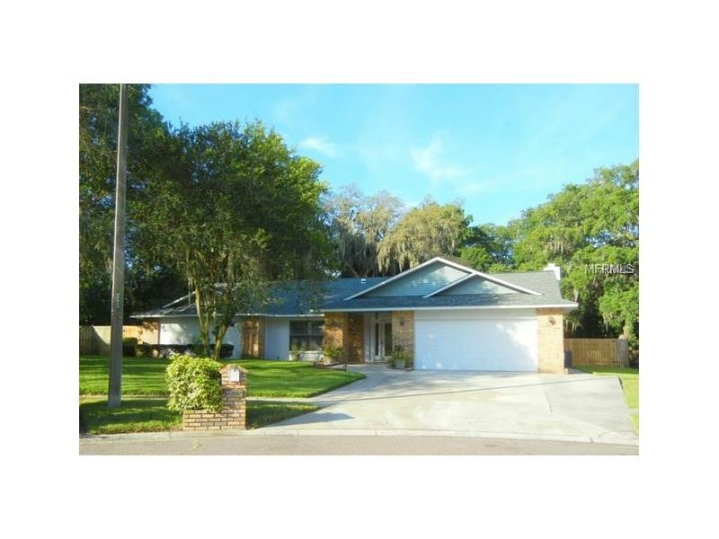 Property Photo:  1802 Tanstone Place  FL 33510 