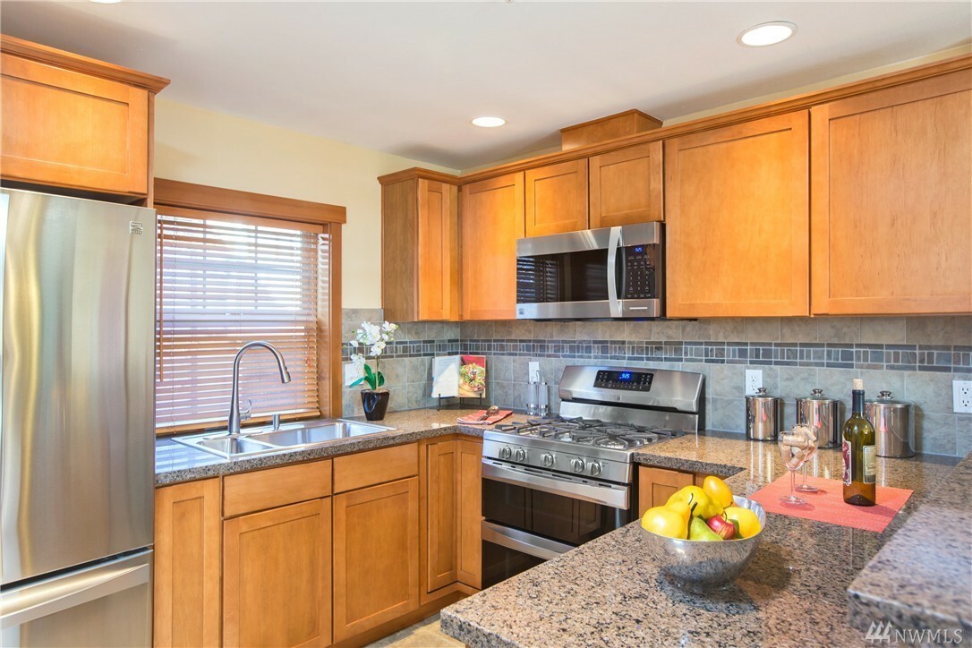 Property Photo: 747 N 95th St B WA 98103