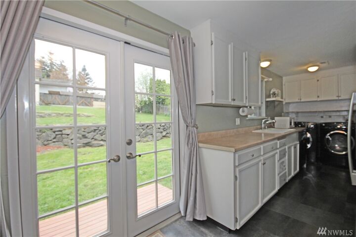 Property Photo: 32817 26th Place SW WA 98023