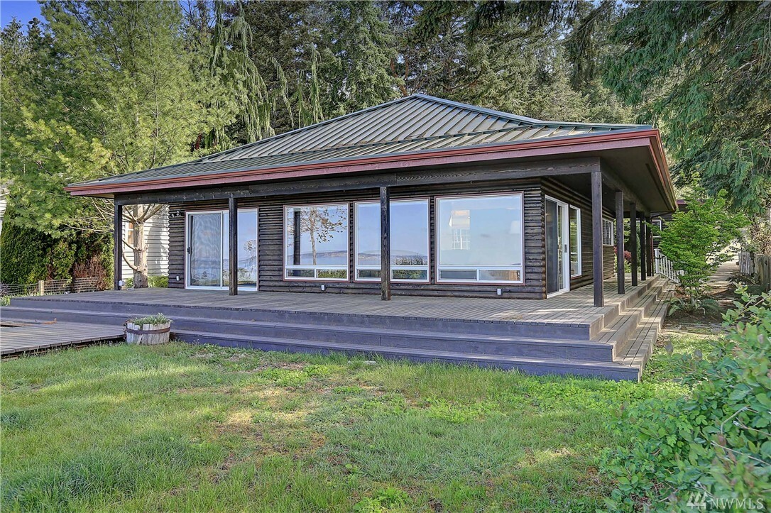 Property Photo:  150 Eagle View Lane  WA 98282 