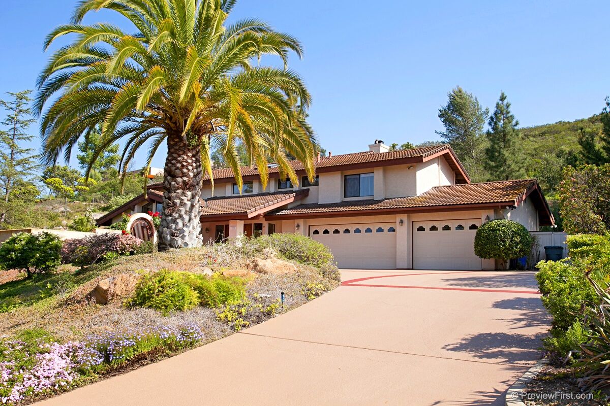 Property Photo:  13735 Paseo Bonita  CA 92064 