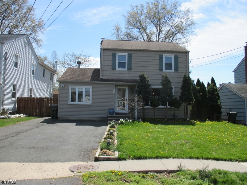 Property Photo:  557 Valley Rd  NJ 07066 