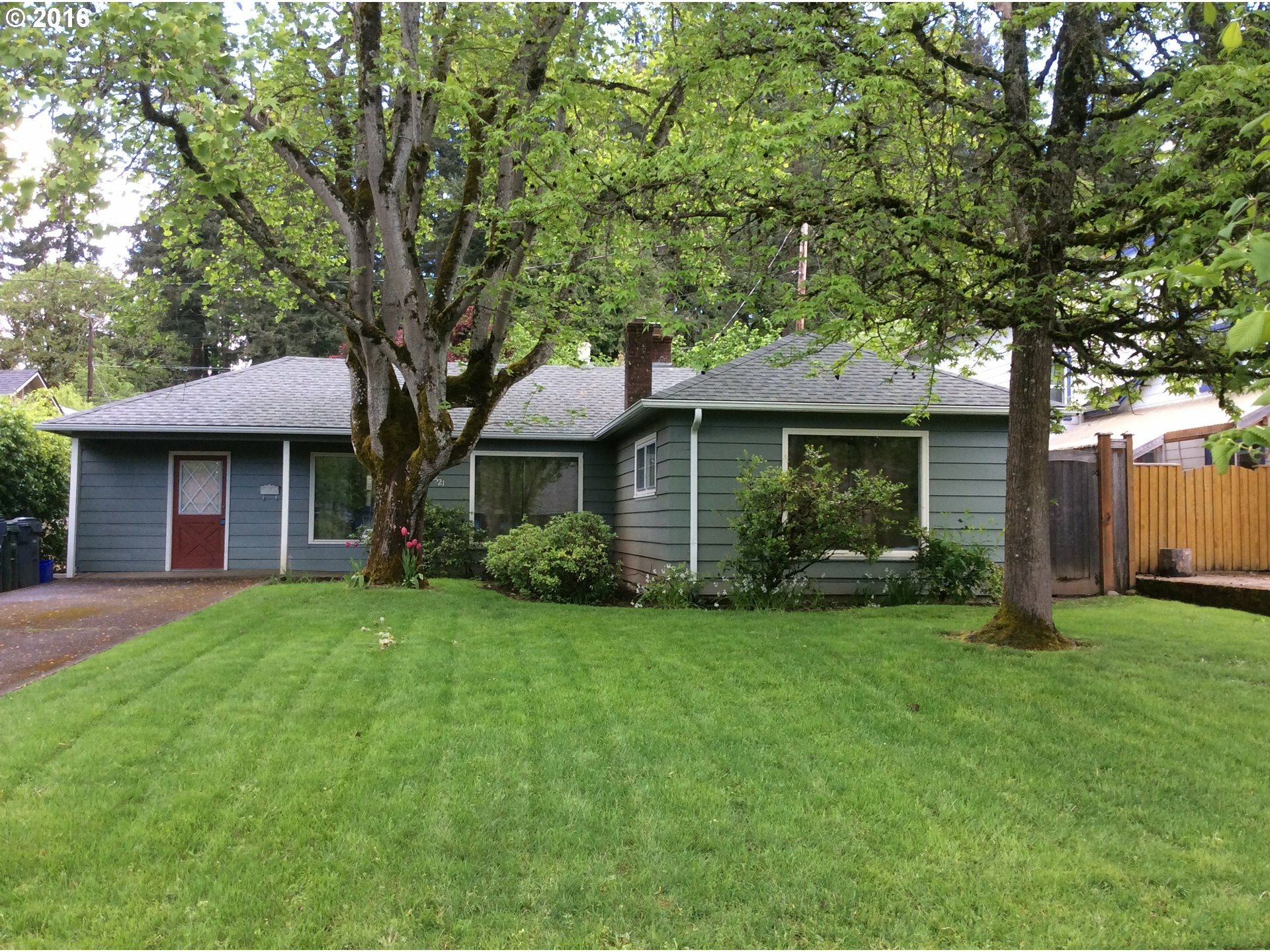 Property Photo:  2521 Potter St  OR 97405 