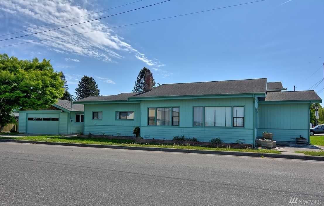 Property Photo:  27309 104th Drive NW  WA 98292 