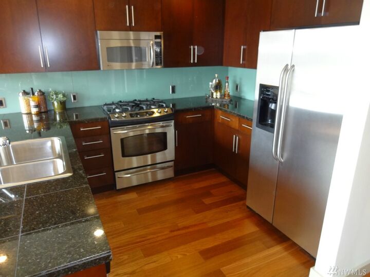 Property Photo:  900 Lenora St W802  WA 98121 