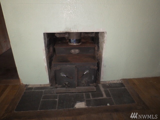 Property Photo: 5830 176th St SW WA 98037