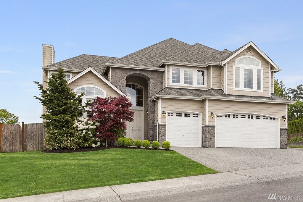 Property Photo:  12409 68th Avenue SE  WA 98296 