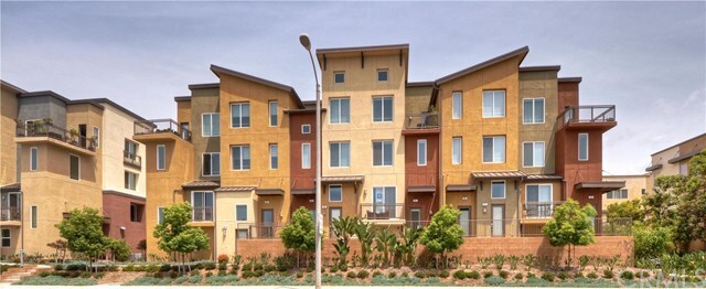 Property Photo:  101 Waldorf  CA 92612 