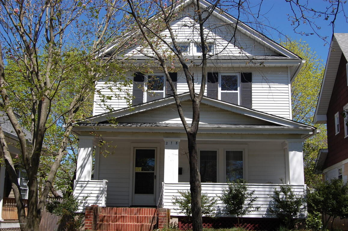 Property Photo:  218 E Bergen Place  NJ 07701 