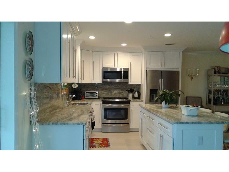 Property Photo: 5980 80th Street N 402 FL 33709