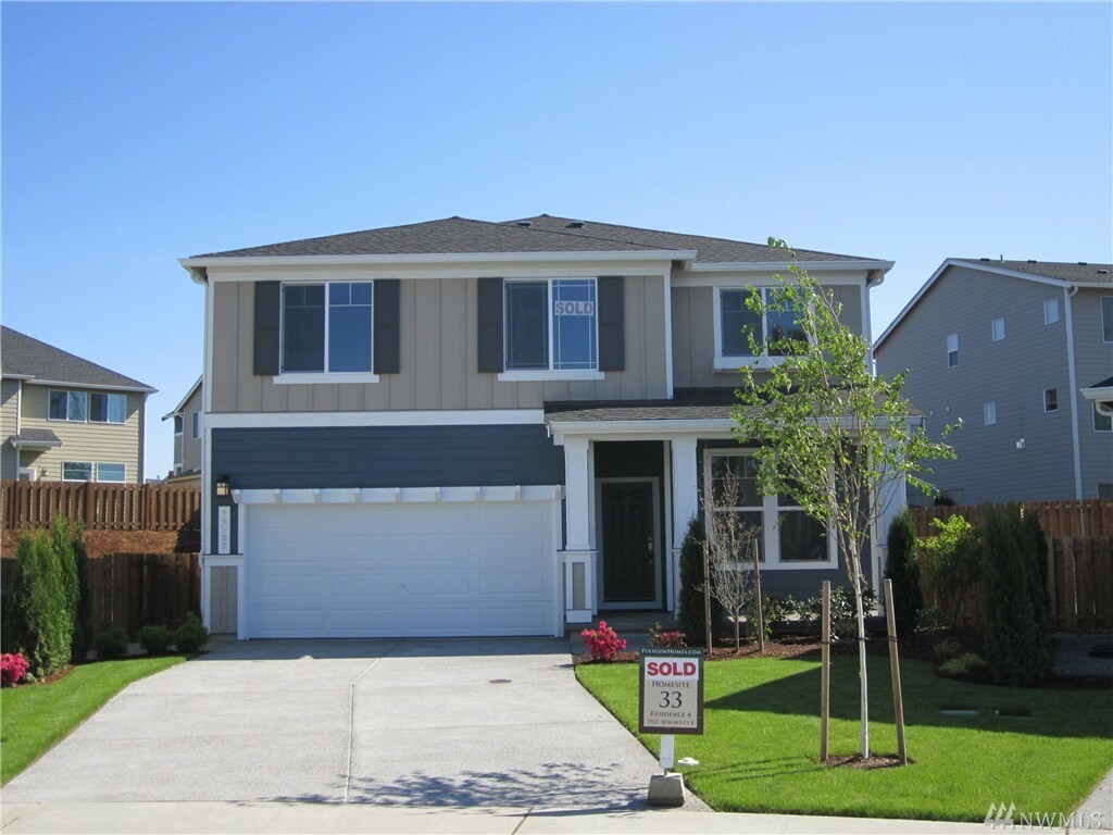 Property Photo: 19527 18th Lot 33 Av Ct E WA 98387