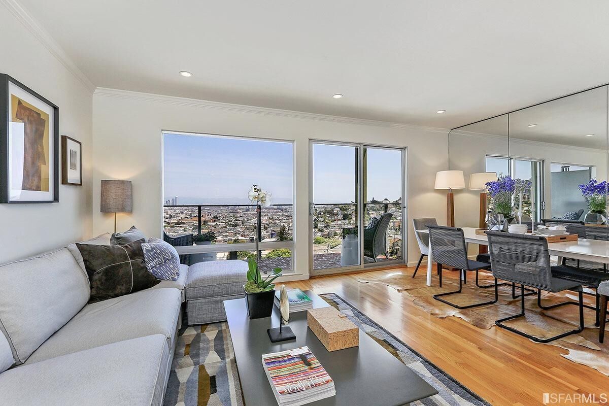 Property Photo:  160 Corwin Street 2  CA 94114 