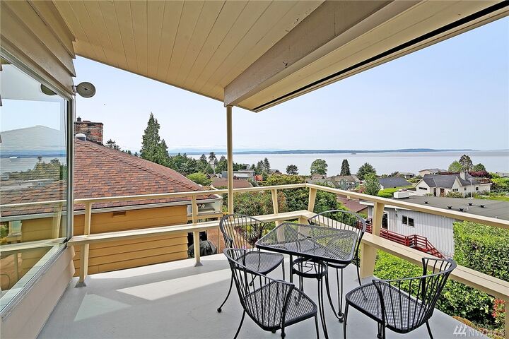 2316 NW 97 St  Seattle WA 98117 photo