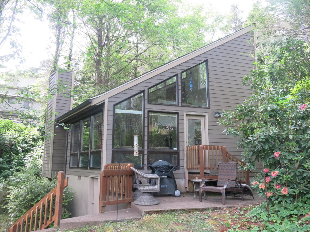 Property Photo: 7 Fairway Lane OR 97388