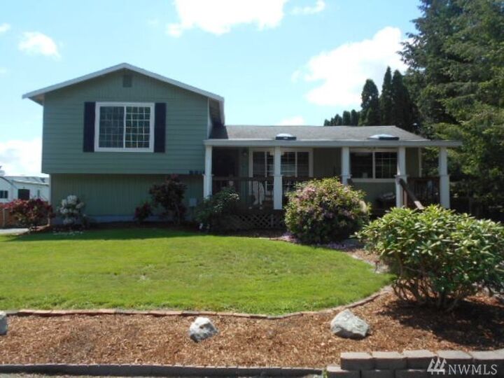 Property Photo: 5810 143rd Place NE WA 98271