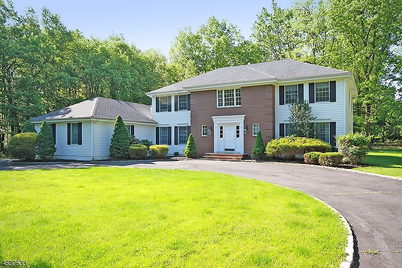 Property Photo: 8 Cardinal Dr NJ 07059