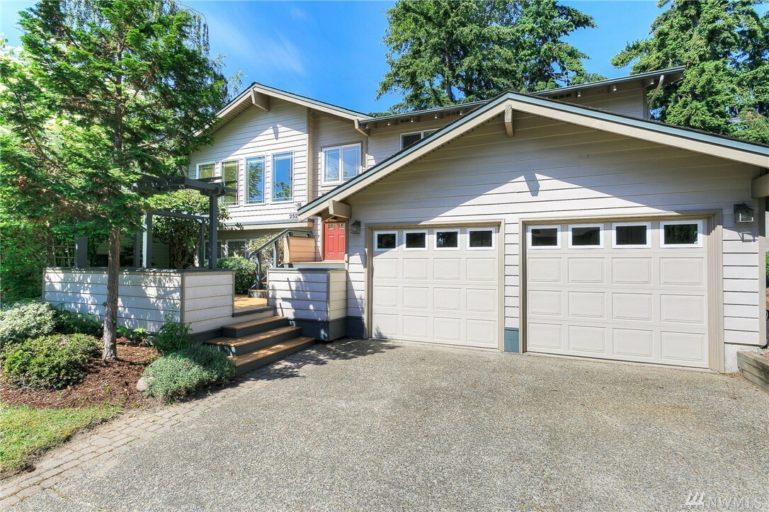 Property Photo:  25225 36th Place S  WA 98032 