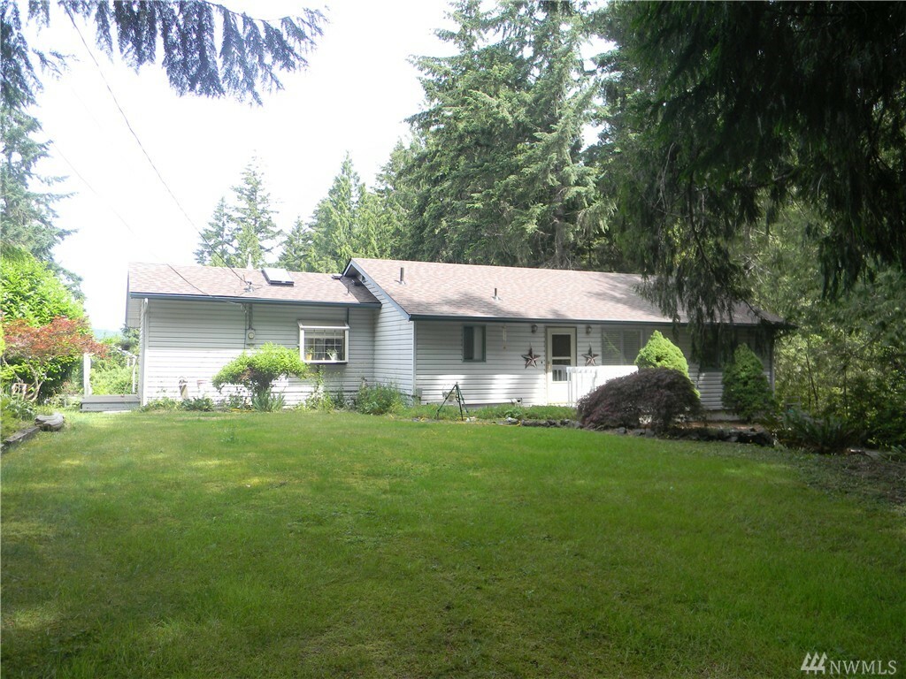 Property Photo:  31 E Forest Dr  WA 98528 