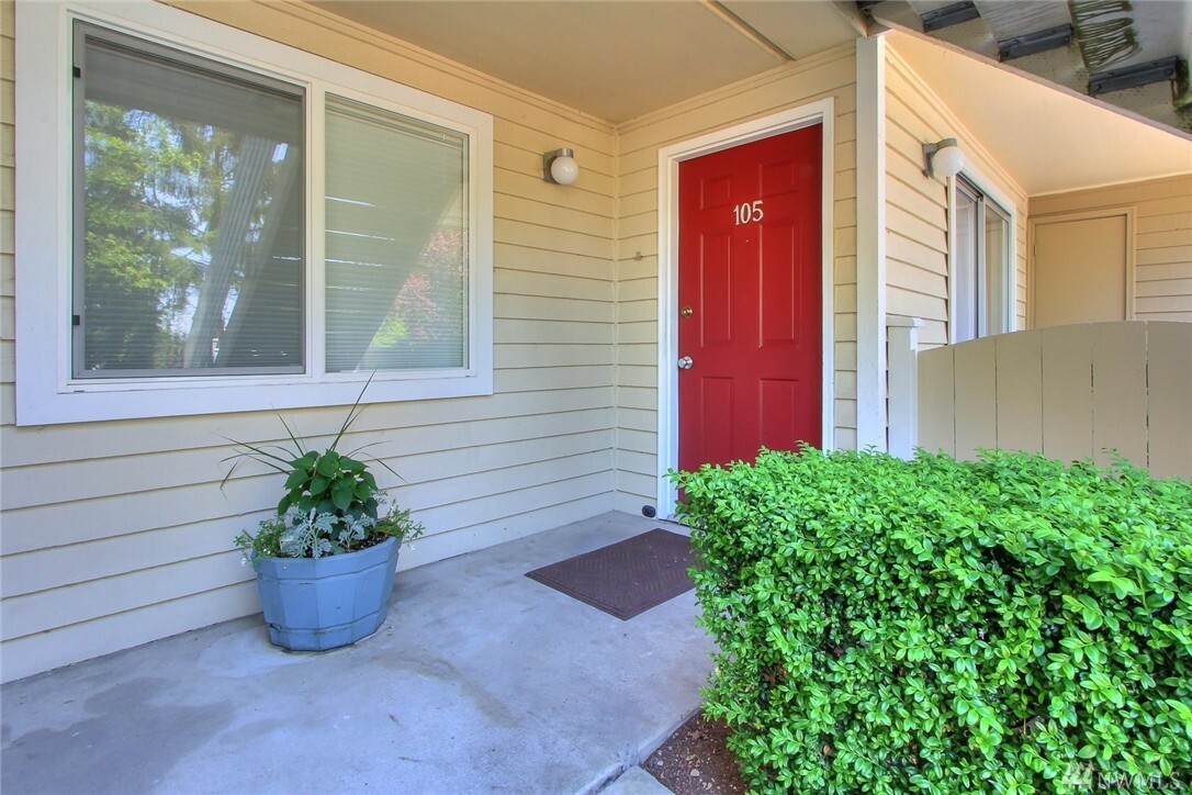 Property Photo:  21301 52nd Ave W B105  WA 98043 