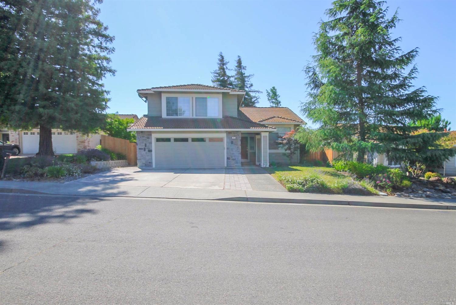 Property Photo:  2452 Sawgrass Court  CA 94534 