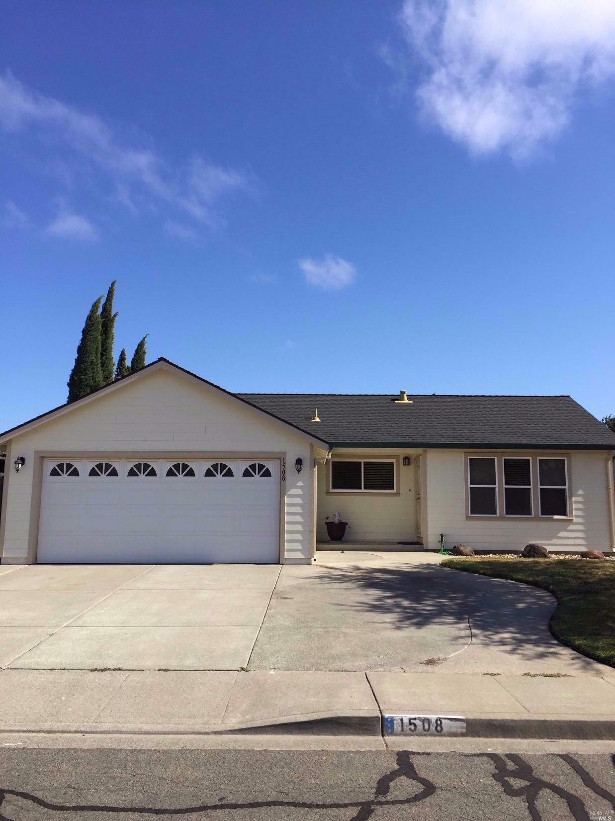 Property Photo:  1508 Casa Loma Way  CA 94585 