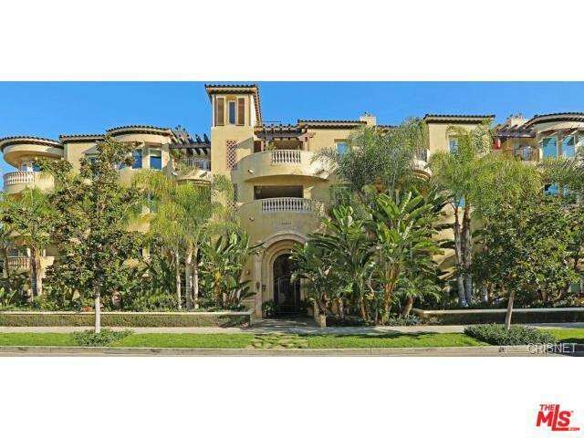 Property Photo: 12021 Guerin St 304 CA 91604