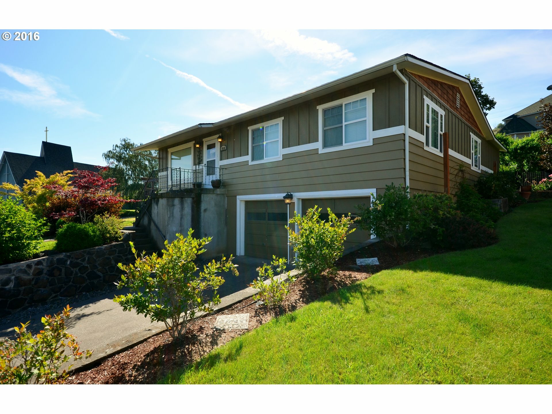 Property Photo: 1818 Montana St OR 97058