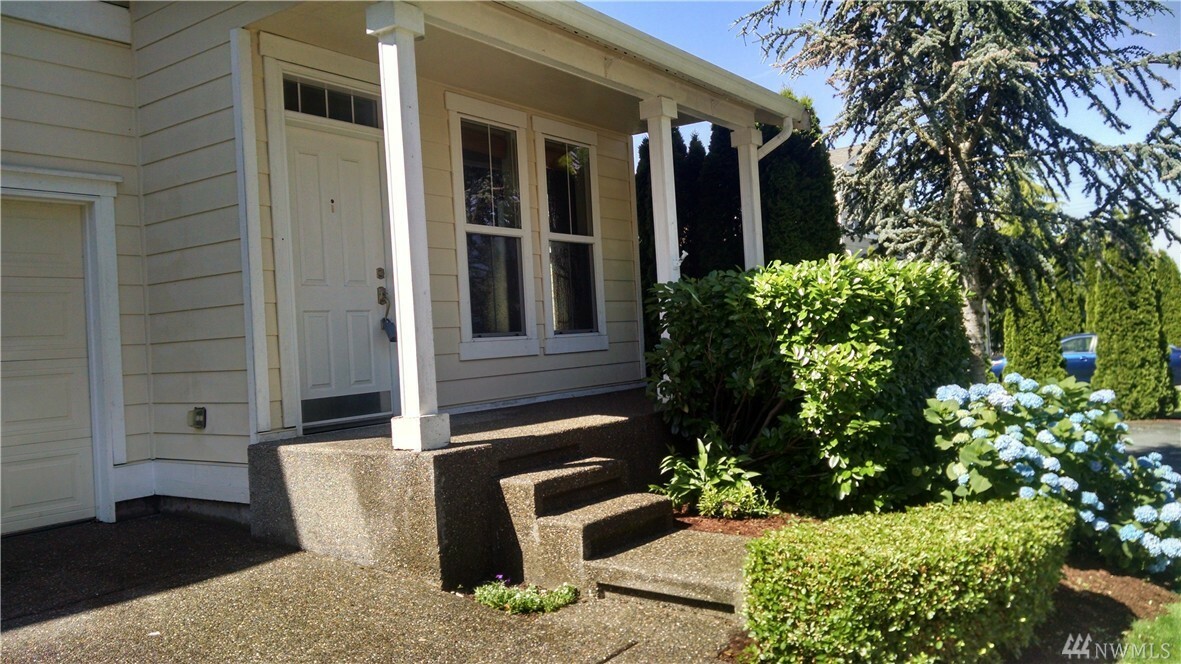 Property Photo:  16227 SE 260th St  WA 98042 