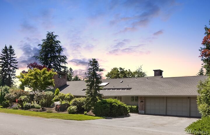 1373 85th Ave NE  Clyde Hill WA 98004 photo