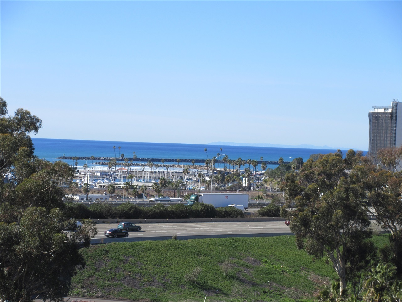 Property Photo:  830 Harbor Cliff Way 279  CA 92054 