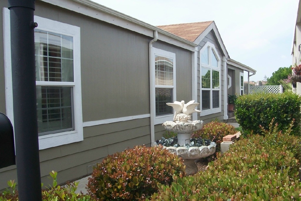 Property Photo:  909 Richland Rd 10  CA 92069 